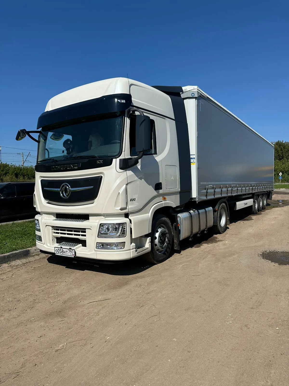 Наша компания пополнила свой автопарк новыми седельными тягачами в количестве 4 штук для быстрой и безопасной доставки кабельной продукции в любую точку РФ. Наша компания пополнила свой автопарк новыми седельными тягачами в количестве 4 штук для быстрой и безопасной доставки кабельной продукции в любую точку РФ.